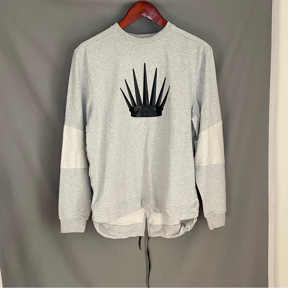 YRN Men’s Sweater  Gray Crown Crewneck Size XL. NEW with tag